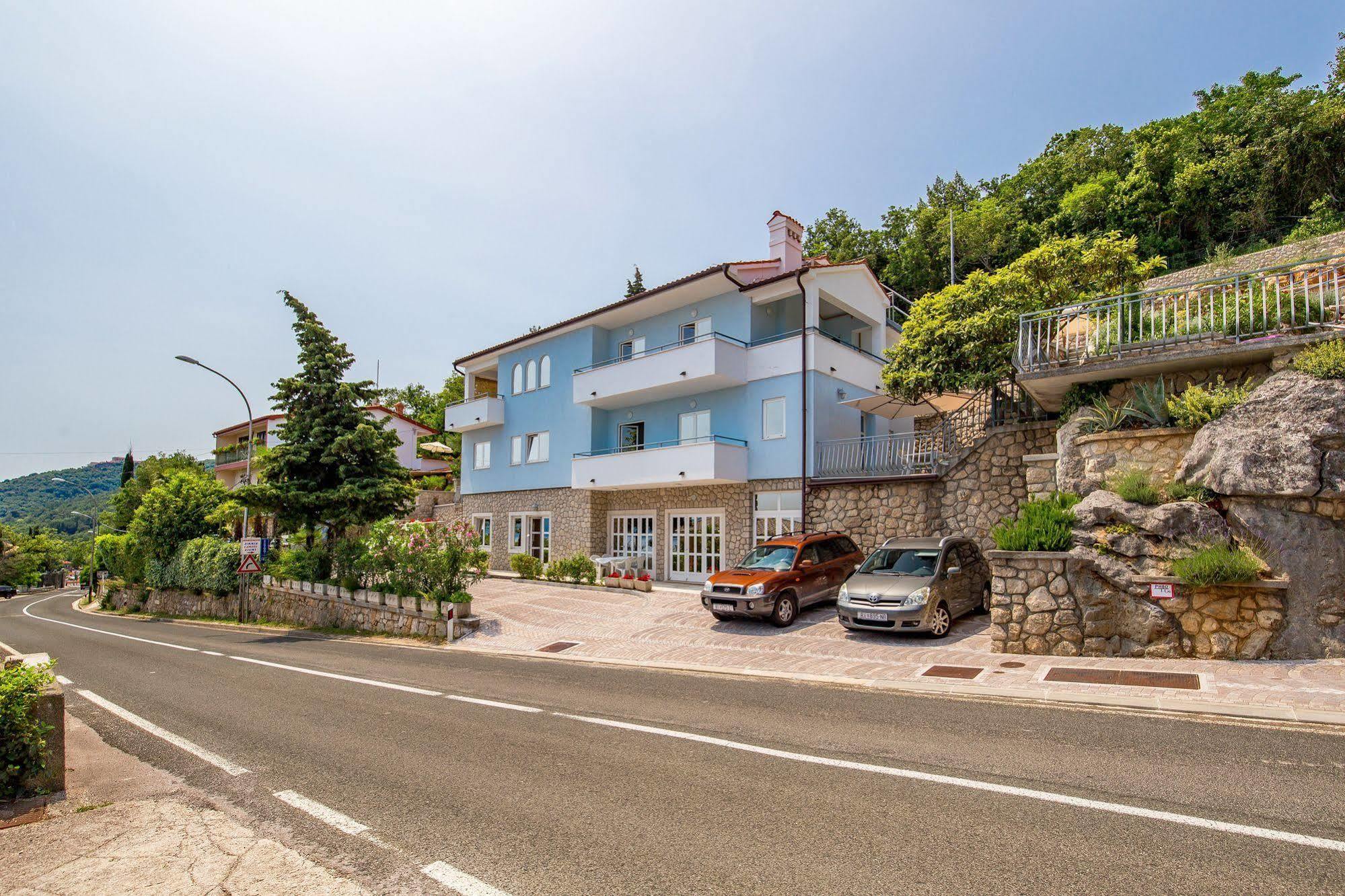 Gea Apartment