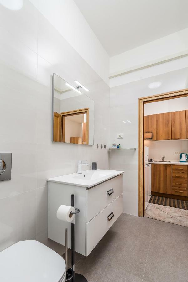 Gea Apartment *